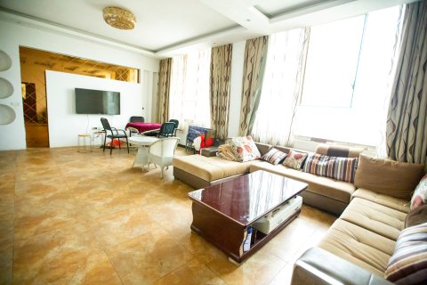 罗平花中游客栈