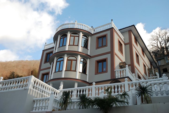 Mamzyshkha Guest House