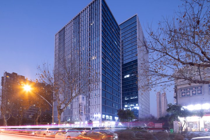 武汉金泰酒店(建设二路地铁站科技大学青山校区店)