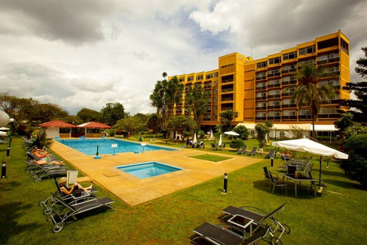 玛拉莎尤姆巴诺酒店(Marasa Umubano Hotel)