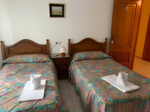 Hostal restaurante Seoane - Twin room