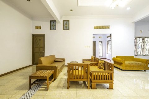 2395 Aden 2 Syariah酒店(Spot on 2395 Hotel Aden 2 Syariah)