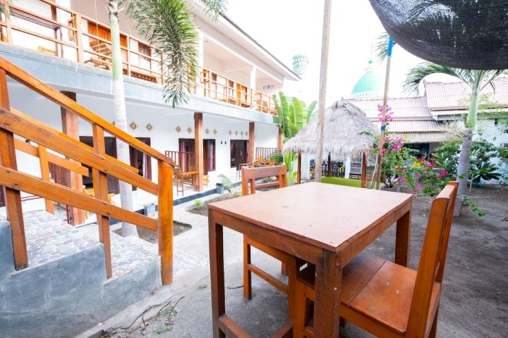 1661吉利山小屋(OYO 1661 Gili Hill Cottage)