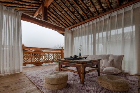 莫兮子吟·禅意半山民宿(昆明机场店)