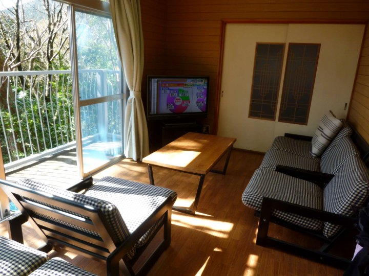 Private Vacation House and Hot Spring - Ariki Resort Atagawa