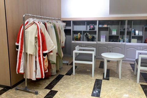 悦泊轻居酒店(洛阳万达广场王府井店)