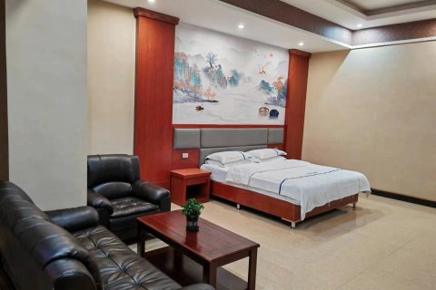 瑞丽客尊精品酒店