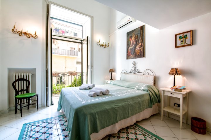 Upscale Central Amalfi Apartment in 19th-Century Building