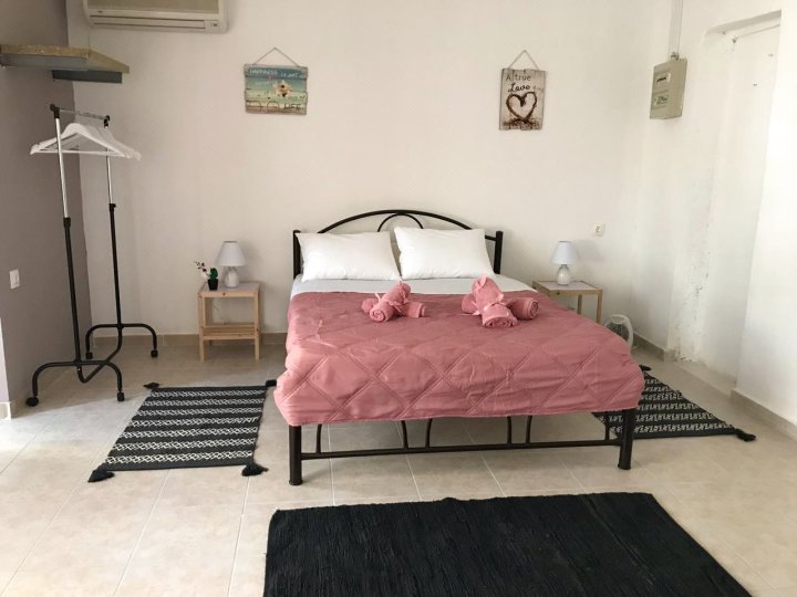 Cozy Apartment Near Corfu Old Town