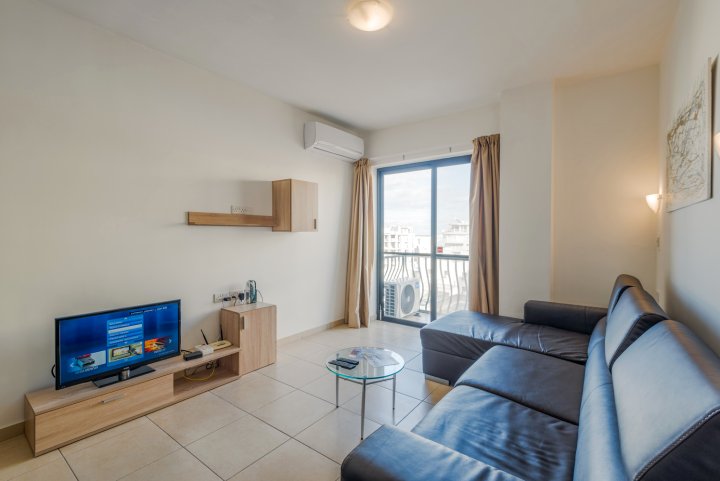 GetawaysMalta - Seashells 1-bedroom Apartment in a great location in Bugibba