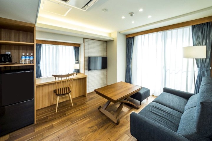 四桥堀江奥基尼公寓酒店(Ookini Hotels Yotsubashi Horie Apartment)