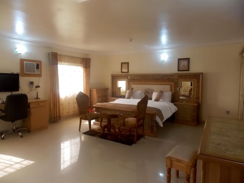 Ayalla Hotels & Suites-Abuja Royal Suite