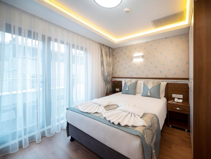 Lika Hotel - Superior Double or Twin Room