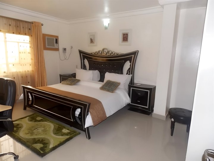 Ayalla Hotel & Suites-Yenogoa Royal Room