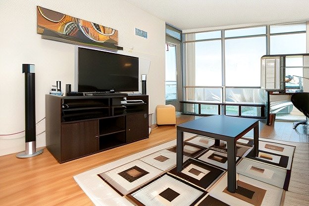 ESI 港景家具套房(E.S.I Furnished Suites at Harbourview)