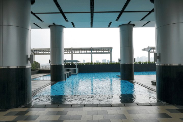 2Br Cosmo Terrace Apartment Next to Thamrin City by Travelio