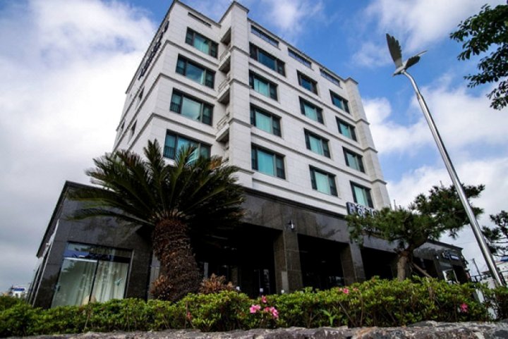 Seogwipo Haerian Hotel