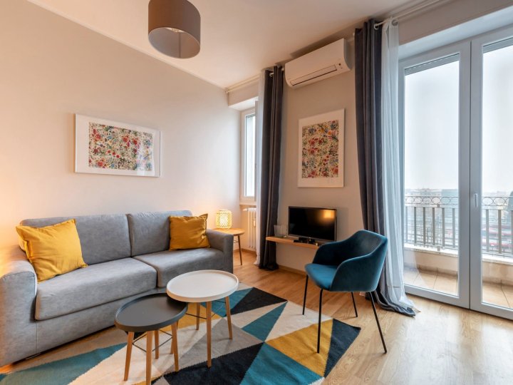 Urban District Apartments - Milano Centrale Exclusive (1Br)