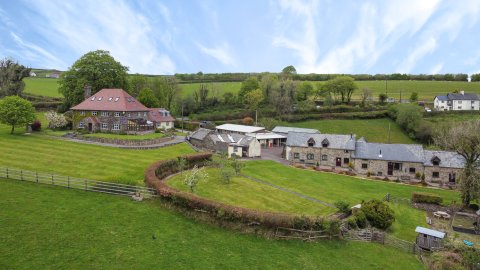 West Hollowcombe Farm Cottages - Full Site Booking