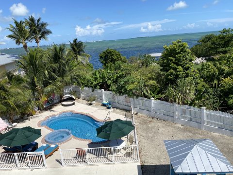 Luxury Oceanview Pool Eco-Friendly Villa Near Key West