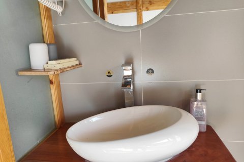 诺邓五滴水客栈