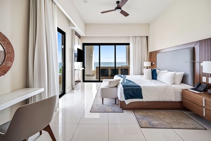 Two Bedroom Suite - Villa la Valencia