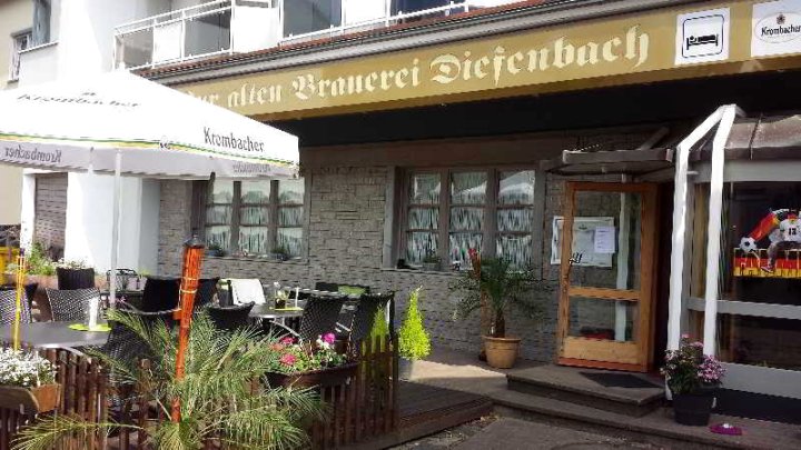 祖阿尔顿布劳瑞迪芬巴赫酒店(Zur Alten Brauerei Diefenbach)