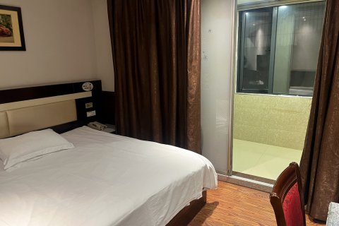 留家会所酒店(青田高铁站店)