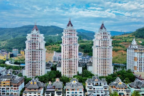 Q加·西双版纳雨林澜山望江度假酒店(告庄星光夜市店)