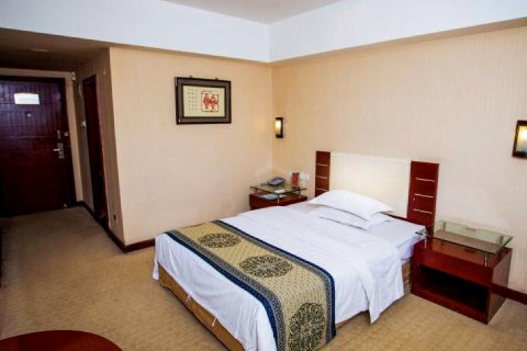 昌建商务酒店(漯河火车站店)