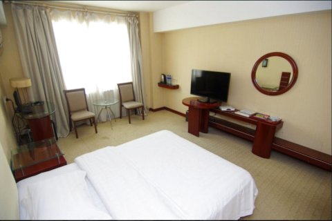 昌建商务酒店(漯河火车站店)