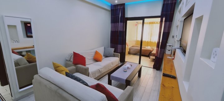 Stay Garden Flat in Larnaca