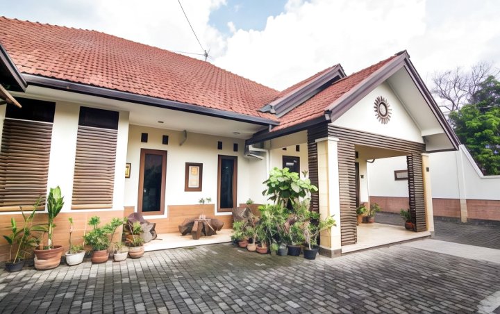 三宝拢阿达利亚民宿(Adalia Homestay Semarang)