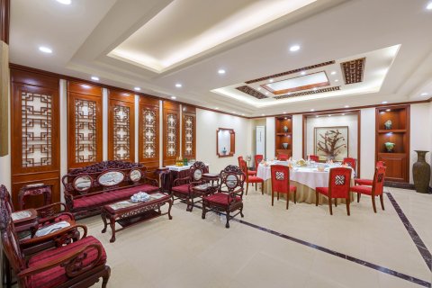 鞍山四海大酒店(鞍山火车站店)