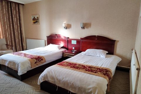 阿勒泰银路大酒店