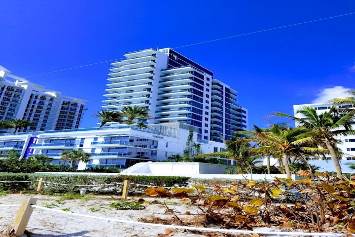 迈阿密布里克尔丘吉尔套房酒店(Churchill Suites Miami Brickell)