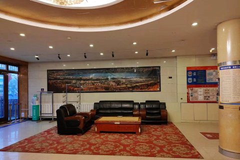 阿勒泰银路大酒店