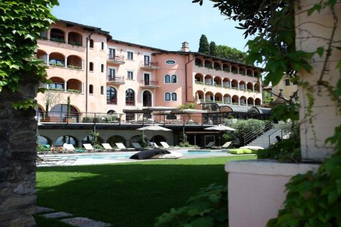 帕拉蒂索别墅酒店(Villa Paradiso)