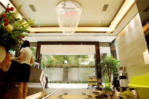 瑞悦南庭酒店(成都红牌楼店)