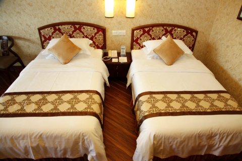 梅州雁南飞围龙大酒店