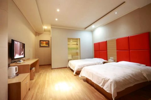 蒲城爱琴海假日酒店