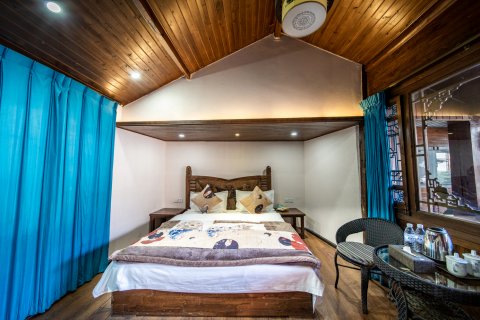 丽江忆梦尘风雪山观景客栈