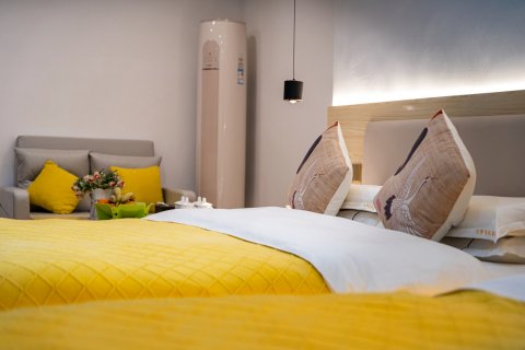 丽江忆梦尘风雪山观景客栈