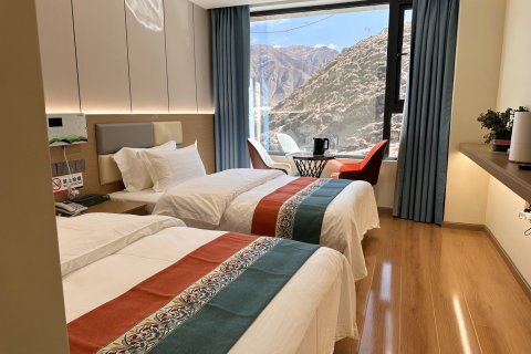 墨竹工卡美居有氧酒店