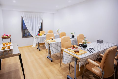 漫巢云逸酒店(师范大学商厦时代广场店)