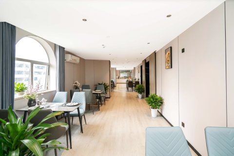 飞鹅假日精选酒店(鄂州南浦国际店)