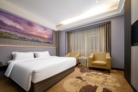 惠来群信大酒店