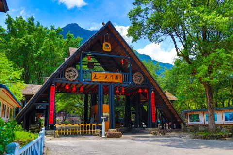 九州驿站(英德天门沟驿站树屋村)