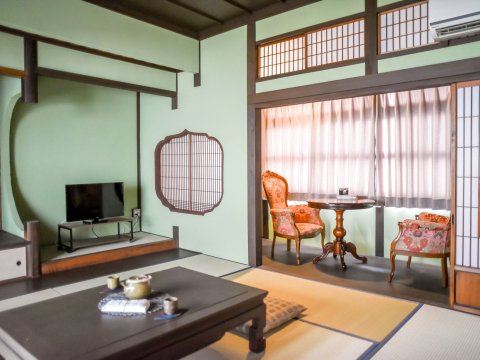 Guest House Akahige Marugame