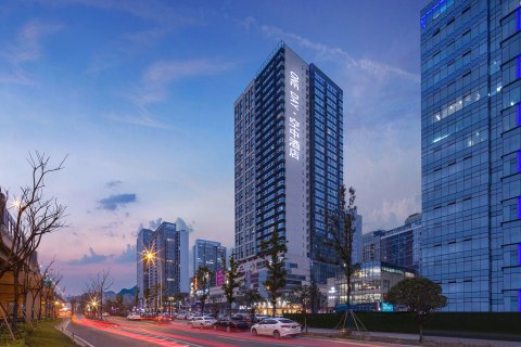 ONEDAY·空中酒店(武汉国博钟家村地铁站店)